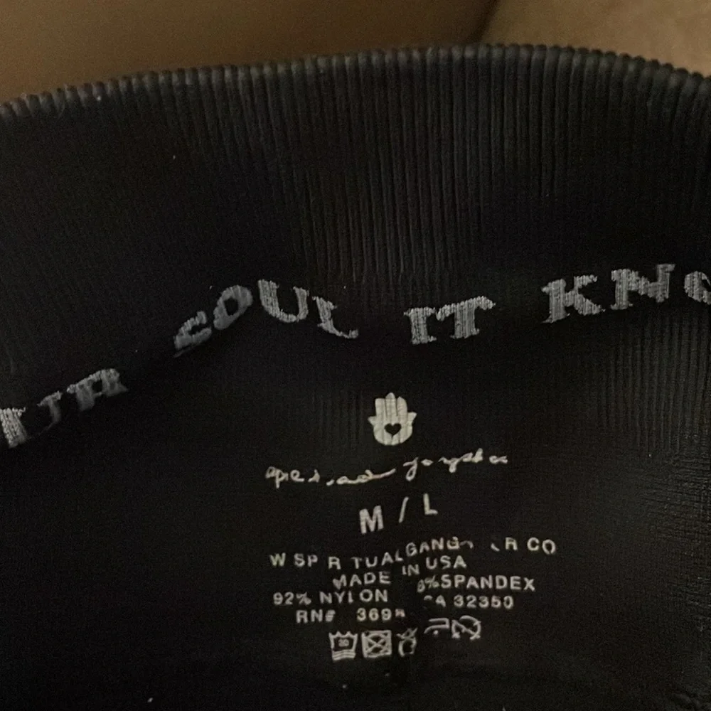 Spiritual Gangster leggings M/L - Picture 12 of 14